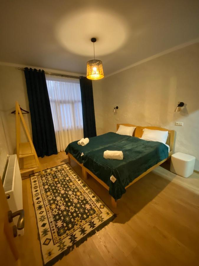 Guesthouse Shampriani Mestia Bagian luar foto