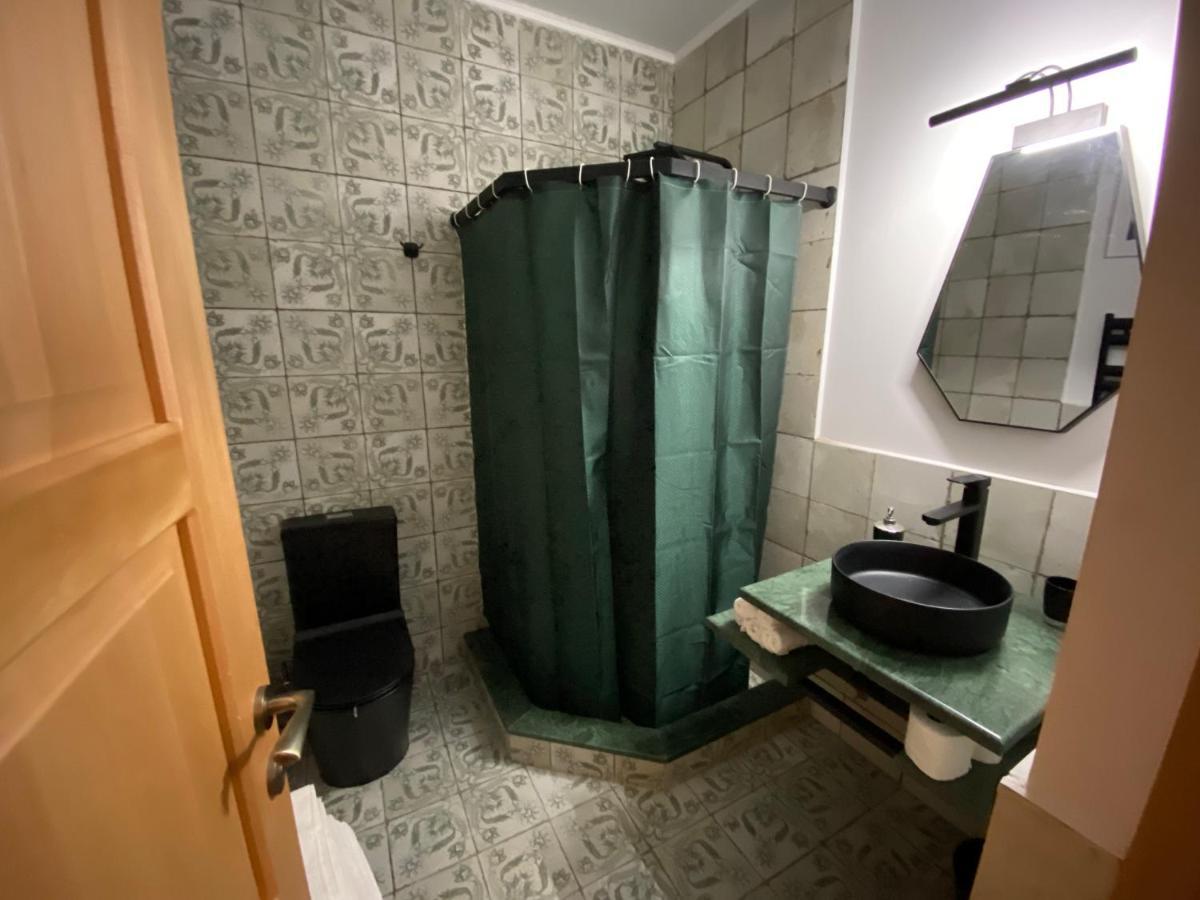 Guesthouse Shampriani Mestia Bagian luar foto