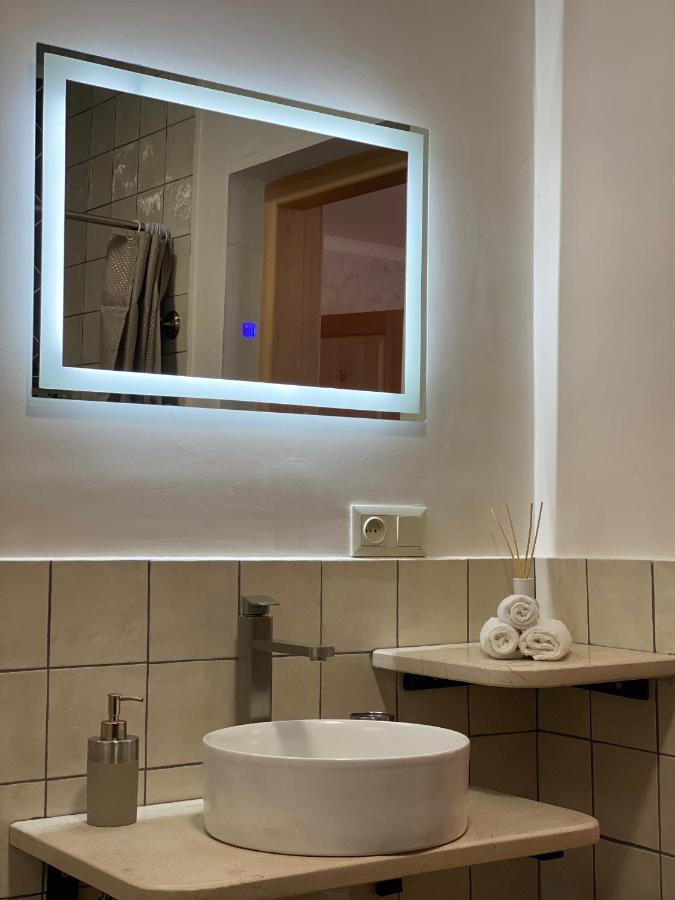 Guesthouse Shampriani Mestia Bagian luar foto